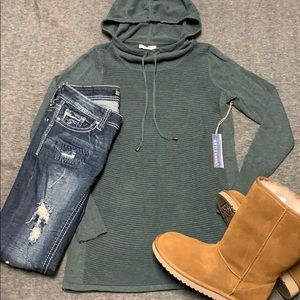 Artisan NY hooded sweater